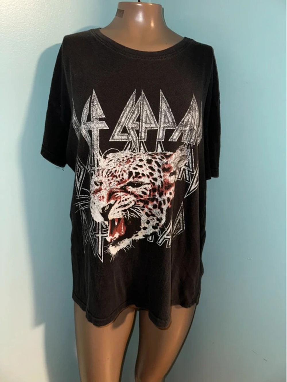 Def Leppard "Animal" Graphic 80s Band T-Shirt L